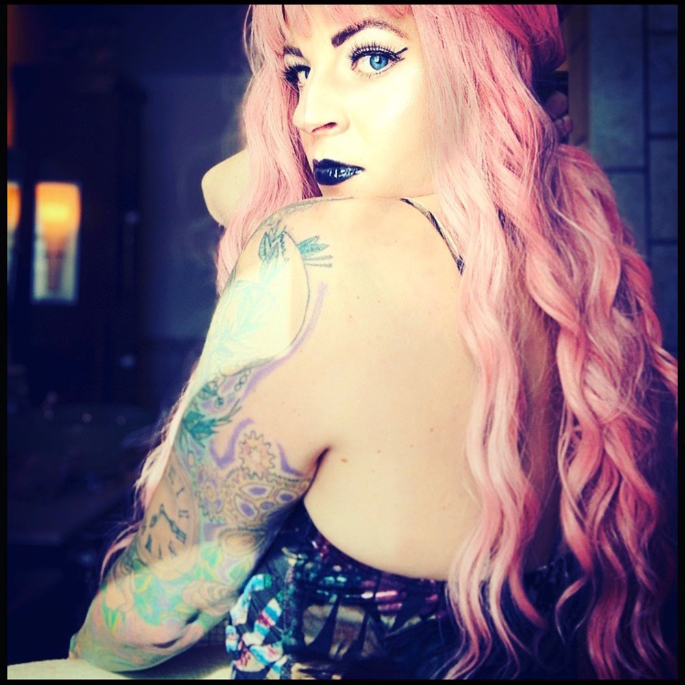 Pink wig with bangs